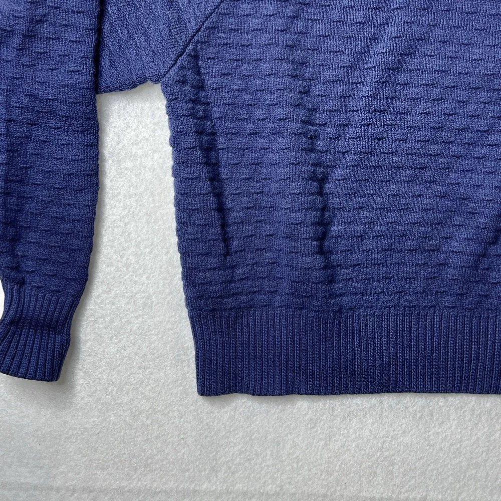 Lululemon Men's Textured Knit Raglan Crew‎ Sweater Navy Classic Minimalist